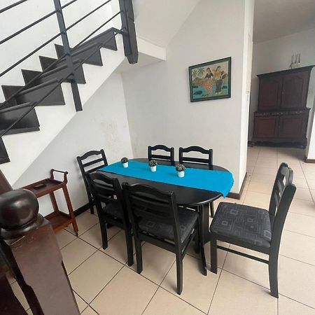 Chelsea Villa Bnb Colombo Esterno foto