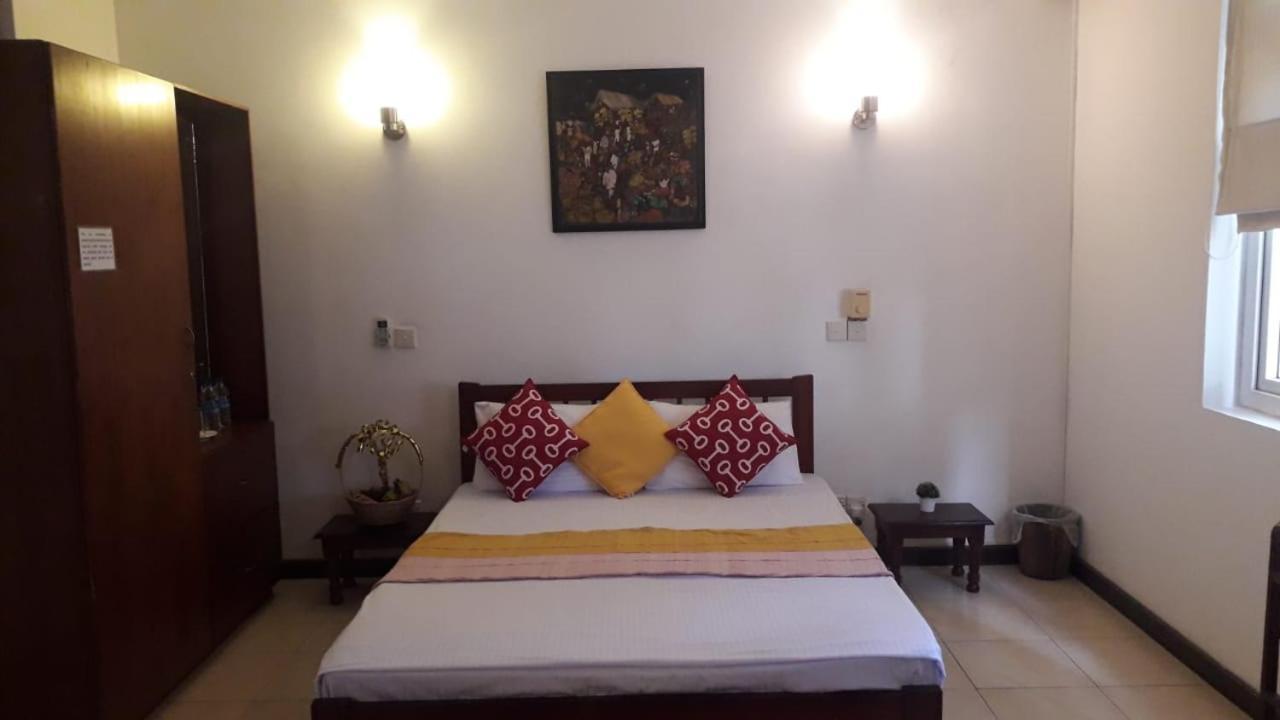 Chelsea Villa Bnb Colombo Esterno foto